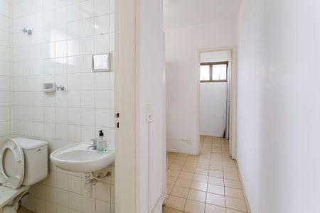Apartamento à venda com 196m², 3 quartos e 3 vagas Apartamento à venda com 196m², 3 quartos e 3 vagasBanheiro de serviço