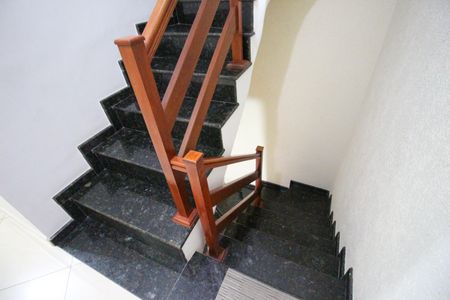 Casa à venda com 200m², 3 quartos e 3 vagasEscada