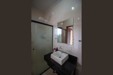 Casa à venda com 200m², 3 quartos e 3 vagasBanheiro