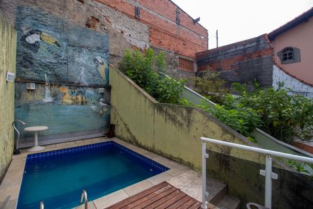 Casa à venda com 200m², 3 quartos e 3 vagasPiscina
