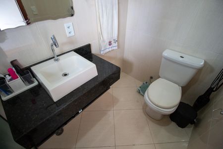 Casa à venda com 200m², 3 quartos e 3 vagasBanheiro