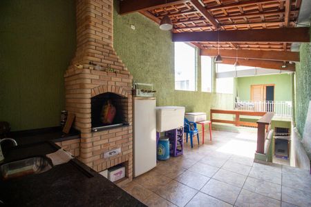 Casa à venda com 200m², 3 quartos e 3 vagasChurrasqueira