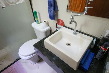 Casa à venda com 200m², 3 quartos e 3 vagasBanheiro do Quarto 2