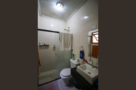 Casa à venda com 200m², 3 quartos e 3 vagasBanheiro do Quarto 2