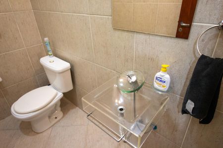 Casa à venda com 200m², 3 quartos e 3 vagasBanheiro