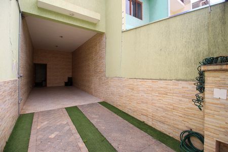 Casa à venda com 200m², 3 quartos e 3 vagasGaragem