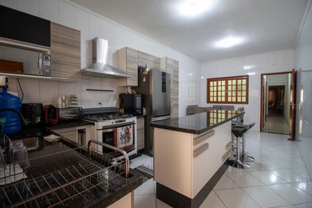 Casa à venda com 200m², 3 quartos e 3 vagasCozinha