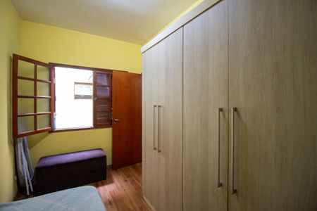 Casa à venda com 200m², 3 quartos e 3 vagasQuarto 2