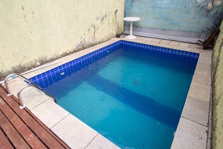 Casa à venda com 200m², 3 quartos e 3 vagasPiscina