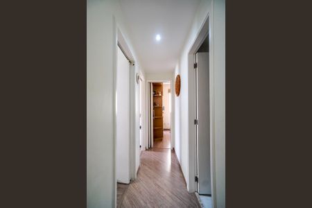 Apartamento à venda com 73m², 3 quartos e 2 vagasCorredor dos quartos