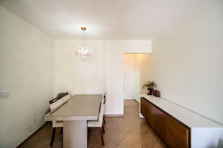 Apartamento à venda com 73m², 3 quartos e 2 vagasSala