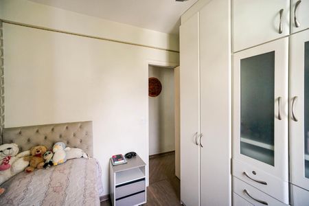 Apartamento à venda com 73m², 3 quartos e 2 vagasQuarto 02