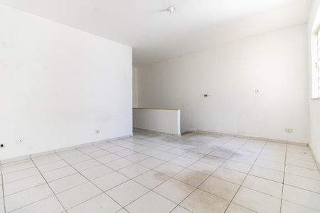 Casa à venda com 200m², 1 quarto e sem vaga Casa à venda com 200m², 1 quarto e sem vagaSala