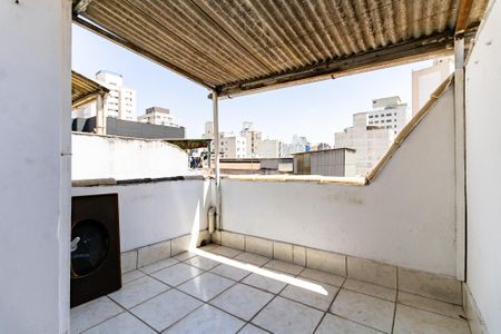 Casa à venda com 200m², 1 quarto e sem vaga Casa à venda com 200m², 1 quarto e sem vagaVaranda