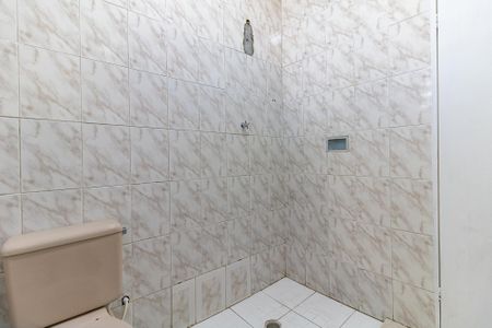 Casa à venda com 200m², 1 quarto e sem vaga Casa à venda com 200m², 1 quarto e sem vagaBanheiro