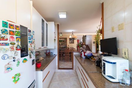 Casa de condomínio à venda com 411m², 7 quartos e 4 vagas Casa de condomínio à venda com 411m², 7 quartos e 4 vagasCozinha