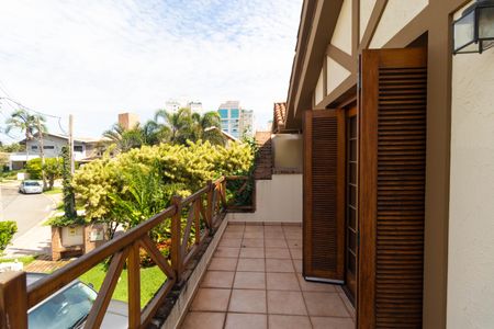 Casa de condomínio à venda com 411m², 7 quartos e 4 vagas Casa de condomínio à venda com 411m², 7 quartos e 4 vagasSacada da Suíte 01