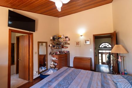 Casa de condomínio à venda com 411m², 7 quartos e 4 vagas Casa de condomínio à venda com 411m², 7 quartos e 4 vagasSuíte 02