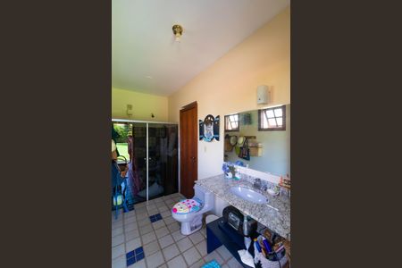 Casa de condomínio à venda com 411m², 7 quartos e 4 vagas Casa de condomínio à venda com 411m², 7 quartos e 4 vagasBanheiro do Ateliê