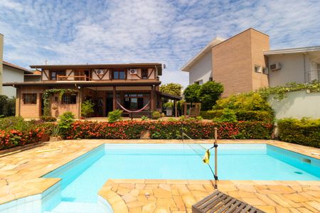 Casa de condomínio à venda com 411m², 7 quartos e 4 vagas Casa de condomínio à venda com 411m², 7 quartos e 4 vagasPiscina