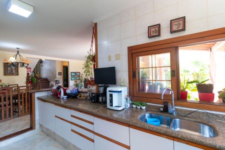 Casa de condomínio à venda com 411m², 7 quartos e 4 vagas Casa de condomínio à venda com 411m², 7 quartos e 4 vagasCozinha