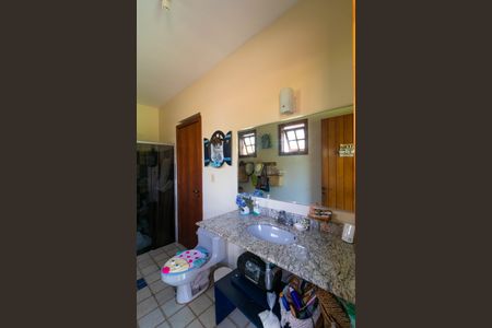 Casa de condomínio à venda com 411m², 7 quartos e 4 vagas Casa de condomínio à venda com 411m², 7 quartos e 4 vagasBanheiro do Ateliê