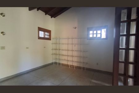 Casa de condomínio à venda com 411m², 5 quartos e 6 vagasAteliê