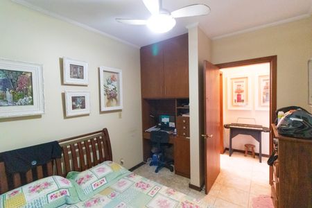 Casa de condomínio à venda com 411m², 7 quartos e 4 vagas Casa de condomínio à venda com 411m², 7 quartos e 4 vagasQuarto 03