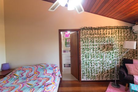 Casa de condomínio à venda com 411m², 7 quartos e 4 vagas Casa de condomínio à venda com 411m², 7 quartos e 4 vagasQuarto 01