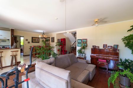 Casa de condomínio à venda com 411m², 7 quartos e 4 vagas Casa de condomínio à venda com 411m², 7 quartos e 4 vagasSala