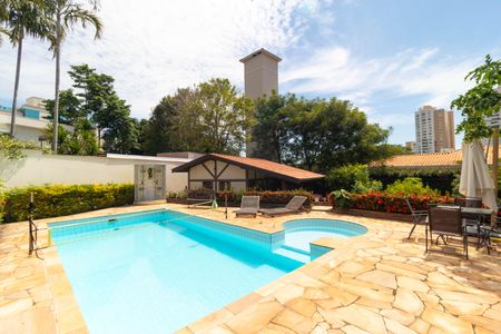 Casa de condomínio à venda com 411m², 7 quartos e 4 vagas Casa de condomínio à venda com 411m², 7 quartos e 4 vagasPiscina