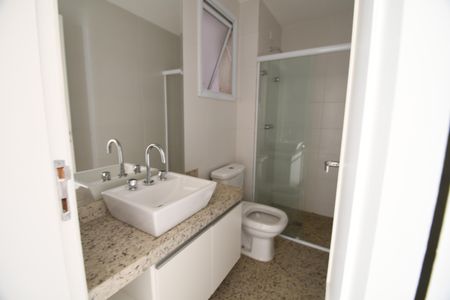 Apartamento à venda com 82m², 3 quartos e 2 vagasBanheiro  Suíte