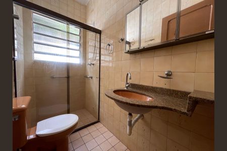 Casa à venda com 100m², 2 quartos e 1 vagaBanheiro