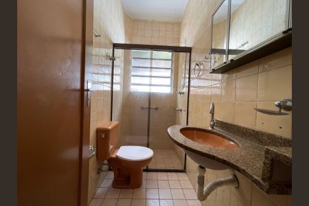 Casa à venda com 100m², 2 quartos e 1 vagaBanheiro 