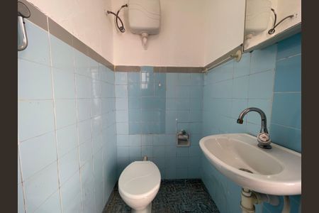 Casa à venda com 100m², 2 quartos e 1 vagaBanheiro de serviço