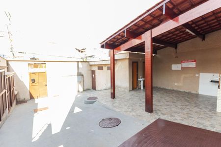 Apartamento para alugar com 41m², 2 quartos e sem vaga Apartamento para alugar com 41m², 2 quartos e sem vagaÁrea comum - Churrasqueira