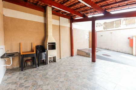 Apartamento para alugar com 41m², 2 quartos e sem vaga Apartamento para alugar com 41m², 2 quartos e sem vagaÁrea comum - Churrasqueira