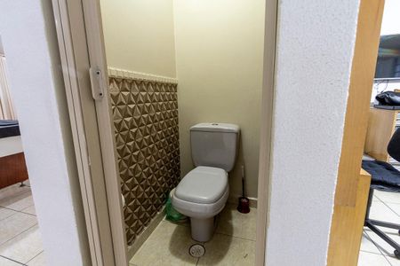 Casa à venda com 338m², 4 quartos e 2 vagas Casa à venda com 338m², 4 quartos e 2 vagasEscritório - Lavabo