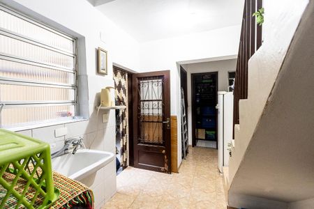 Casa à venda com 338m², 4 quartos e 2 vagas Casa à venda com 338m², 4 quartos e 2 vagasÁrea de Serviço