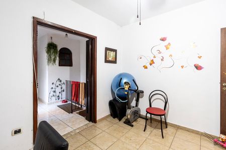 Casa à venda com 338m², 4 quartos e 2 vagas Casa à venda com 338m², 4 quartos e 2 vagasQuarto 3