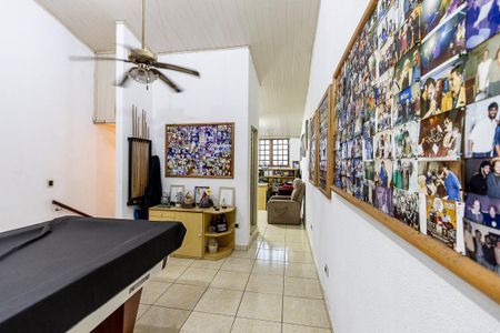 Casa à venda com 338m², 4 quartos e 2 vagas Casa à venda com 338m², 4 quartos e 2 vagasEscritório