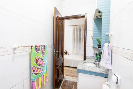 Casa à venda com 338m², 4 quartos e 2 vagas Casa à venda com 338m², 4 quartos e 2 vagasBanheiro - Quarto 2