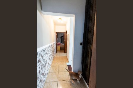 Casa à venda com 338m², 4 quartos e 2 vagas Casa à venda com 338m², 4 quartos e 2 vagasCorredor