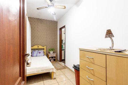 Casa à venda com 338m², 4 quartos e 2 vagas Casa à venda com 338m², 4 quartos e 2 vagasQuarto 2