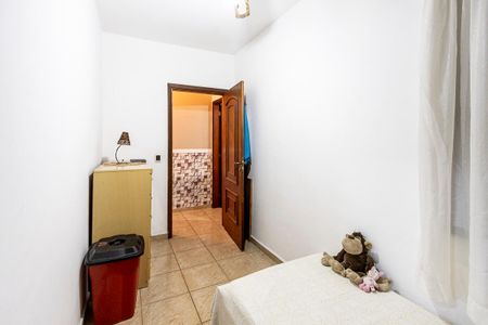 Casa à venda com 338m², 4 quartos e 2 vagas Casa à venda com 338m², 4 quartos e 2 vagasQuarto 2