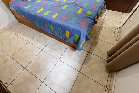 Casa à venda com 338m², 4 quartos e 2 vagas Casa à venda com 338m², 4 quartos e 2 vagasQuarto 4