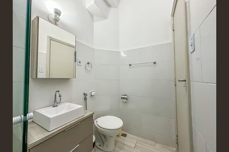 Apartamento à venda com 70m², 2 quartos e sem vagaBanheiro