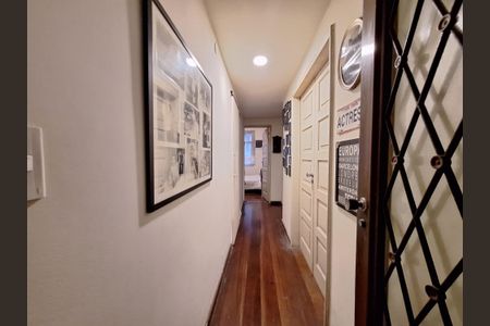 Apartamento à venda com 110m², 3 quartos e 1 vagaCorredor