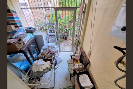 Apartamento à venda com 110m², 3 quartos e 1 vagaÁrea de serviço