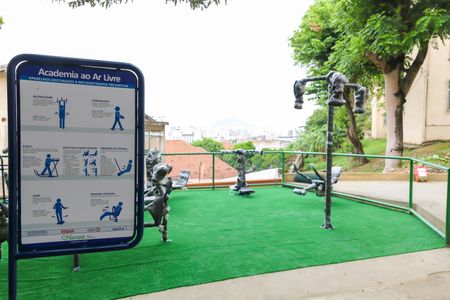 Apartamento para alugar com 65m², 2 quartos e 2 vagasÁrea comum - Academia